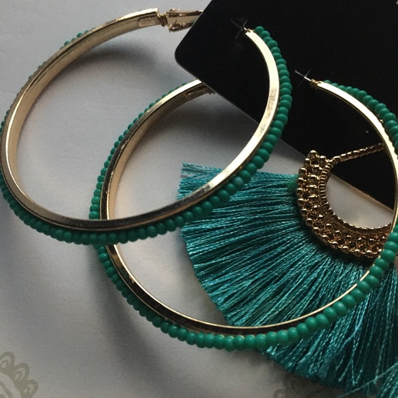 NWOT TORRID EARRING SET IN GOLD AND TEAL - Picture 4 of 4